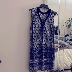 Petite XL. Navy blue dress with white.